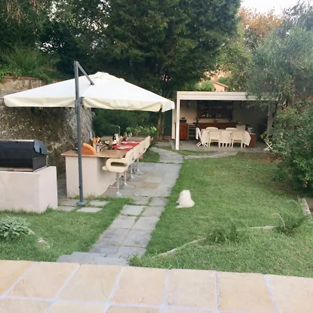 Alcova Not Just Another B&b... Bed and breakfast *